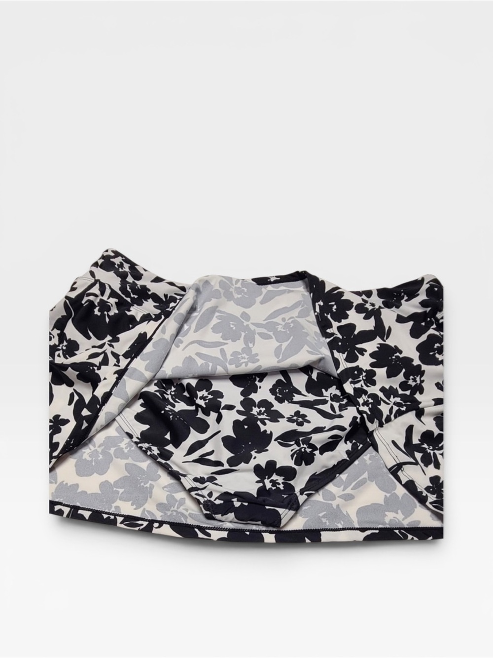 Island Escape Swim Skirtini NWT | Black White Floral Skirt Bottom | Size 14 - Picture 3 of 5